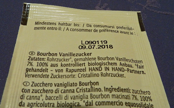 P1050883-Bourbon Vanillezucker-Inhalt-560